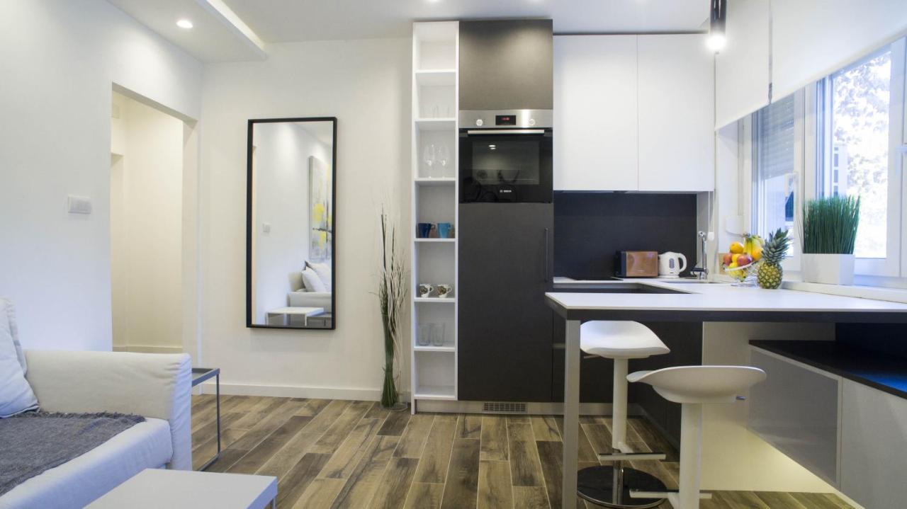 Friendly Home Apartment ベオグラード エクステリア 写真